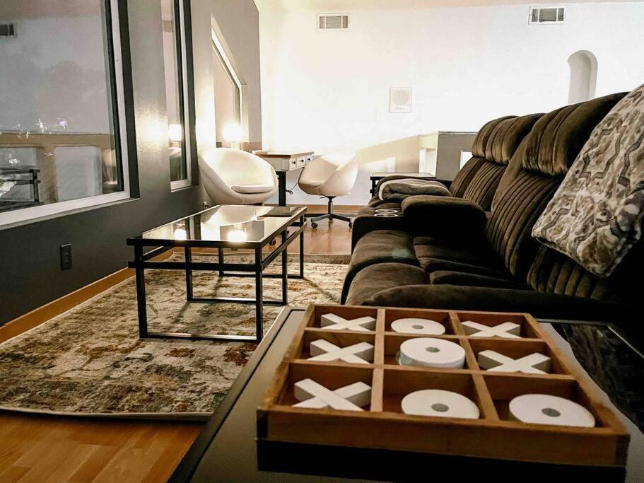 *Entertainment Villa* 5Min To Strip Optional Heated Pool Jacuzzi! Лас-Вегас Экстерьер фото