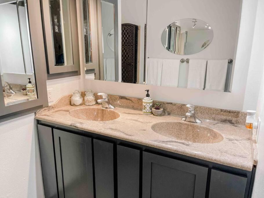 *Entertainment Villa* 5Min To Strip Optional Heated Pool Jacuzzi! Лас-Вегас Экстерьер фото
