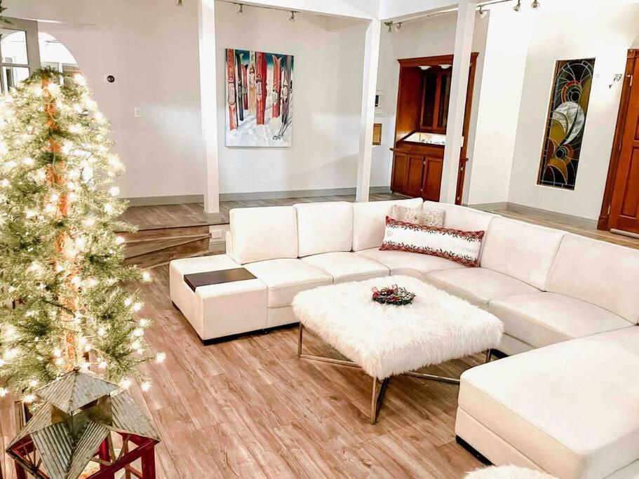 *Entertainment Villa* 5Min To Strip Optional Heated Pool Jacuzzi! Лас-Вегас Экстерьер фото