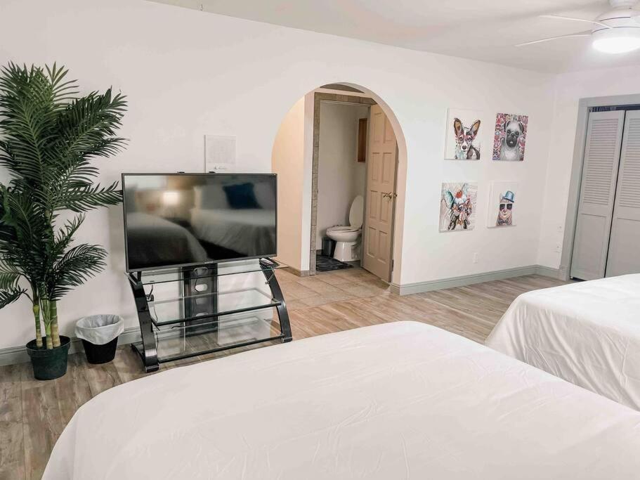 *Entertainment Villa* 5Min To Strip Optional Heated Pool Jacuzzi! Лас-Вегас Экстерьер фото